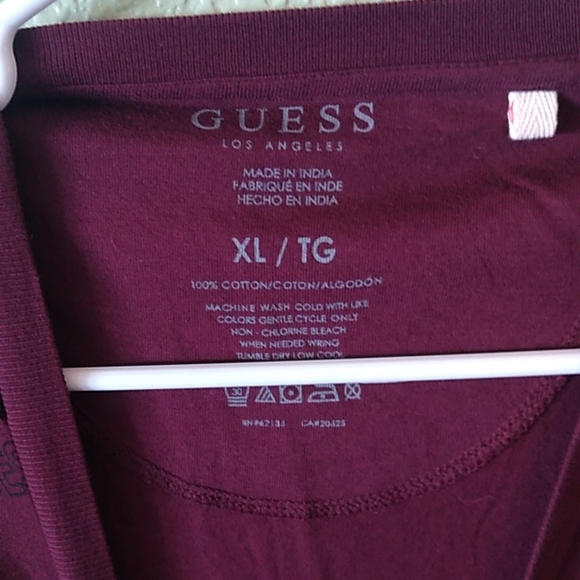 Guess Los Angeles Tee - Picture 3 of 5